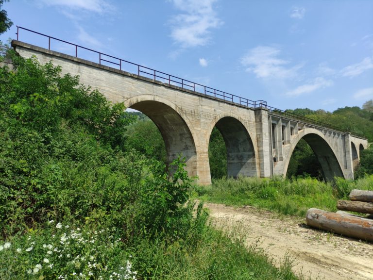 Koprášsky tunel a viadukt