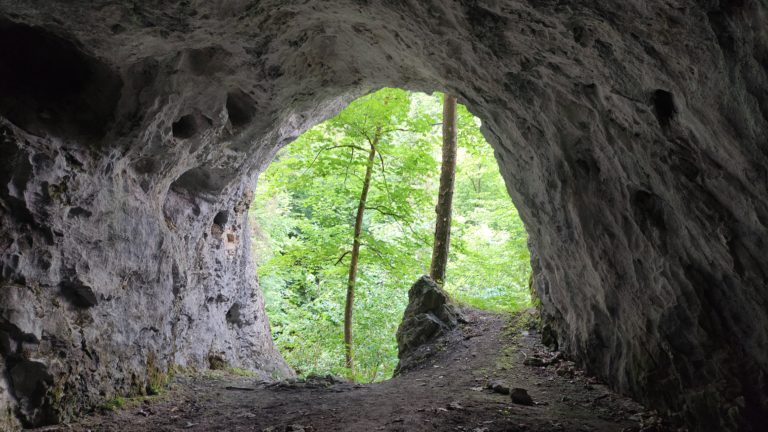 Biela jaskyňa