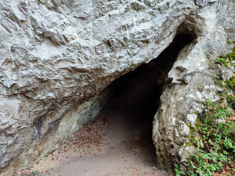 Jaskyňa pod Černokňažníkom