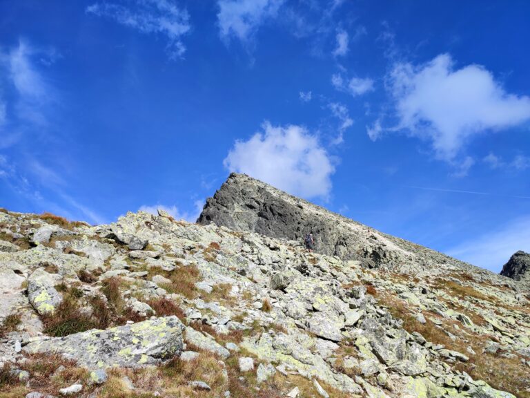 Hill Hunter GPS: Dobite vrcholy a staňte sa kráľom hôr!