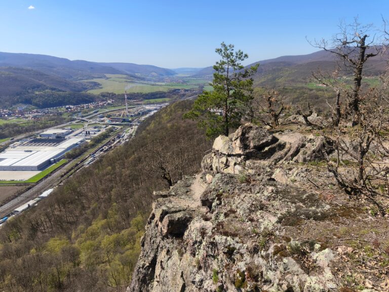Havrania skala – Nová Baňa