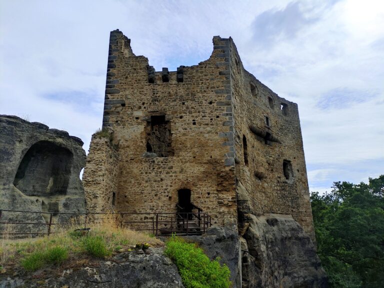 Hrad Valečov